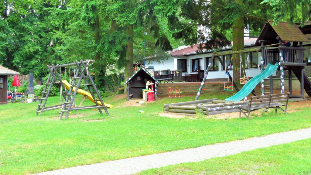ホテル Juniorcamp Nova Zivohost Křečovice エクステリア 写真