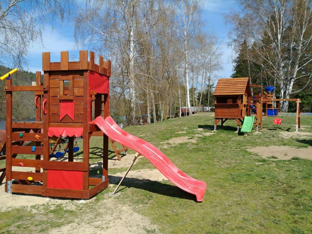 ホテル Juniorcamp Nova Zivohost Křečovice エクステリア 写真